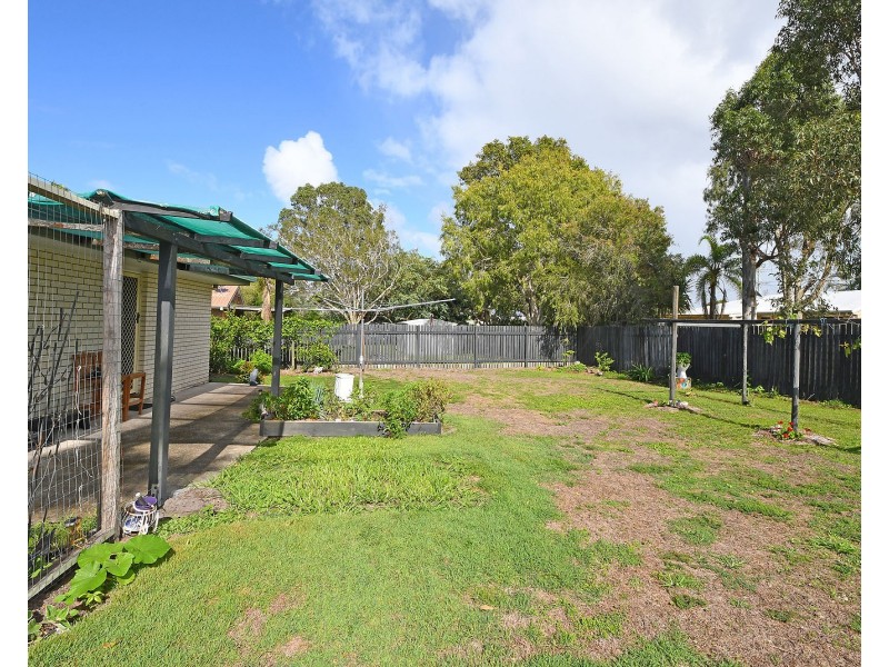 8 Bunker Avenue, Urraween QLD 4655