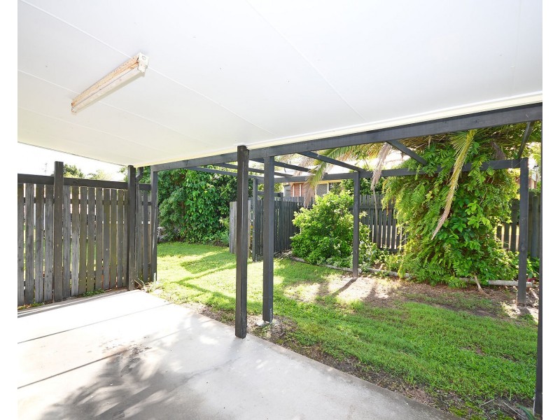 8 Bunker Avenue, Urraween QLD 4655