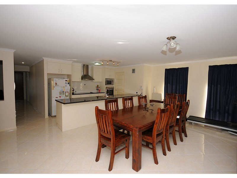 32 Rosedale Drive, Wondunna QLD 4655