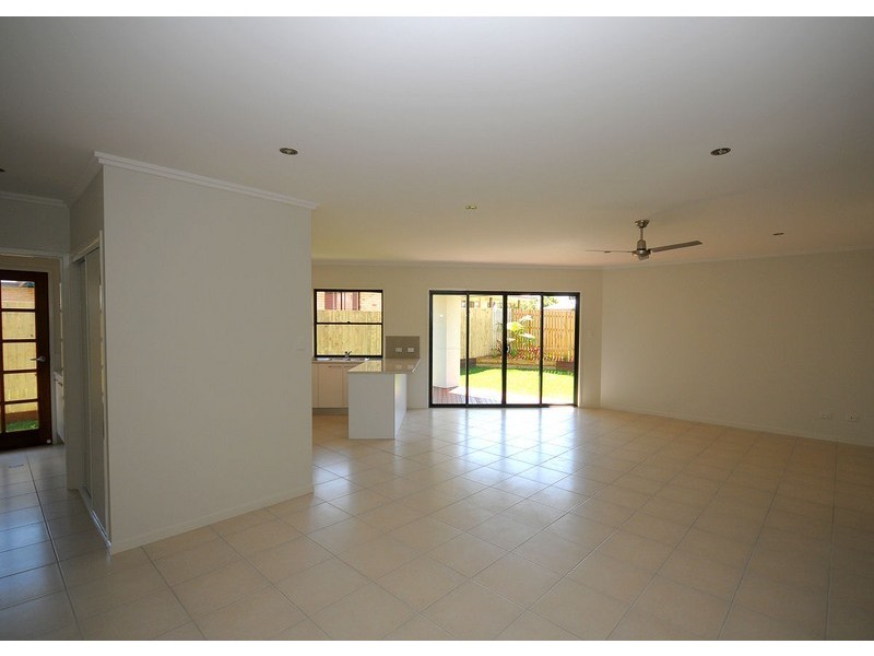 5 Bianca Crt, Torquay QLD 4655