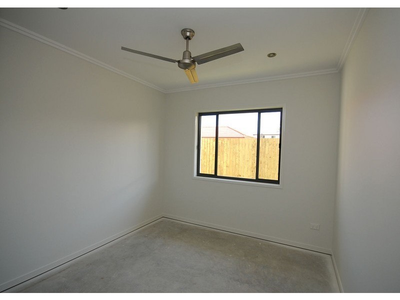 5 Bianca Crt, Torquay QLD 4655