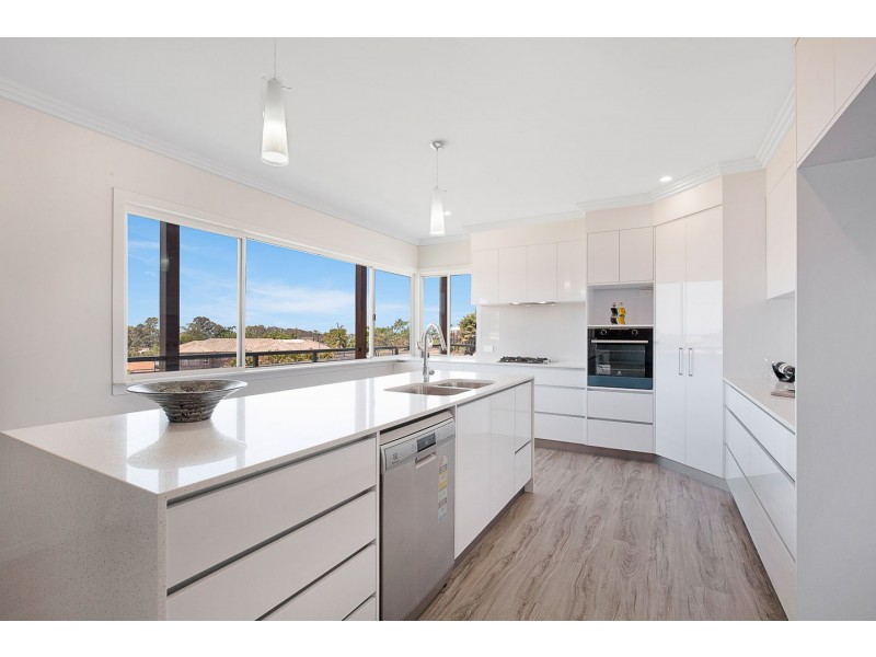 33 Baird Drive, Pialba QLD 4655