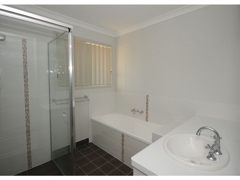 9  Cumberland Court, Point Vernon QLD 4655