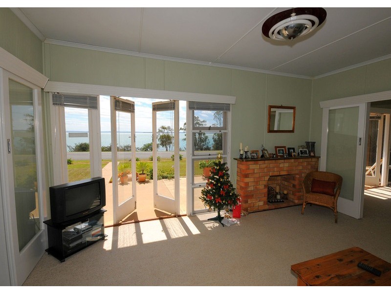 110 Esplanade, Point Vernon QLD 4655