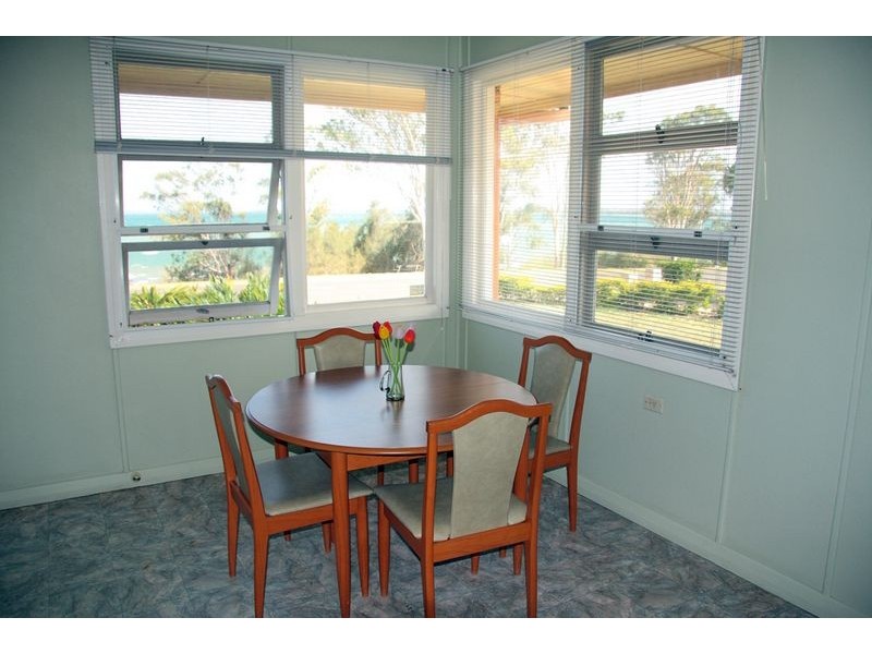 110 Esplanade, Point Vernon QLD 4655