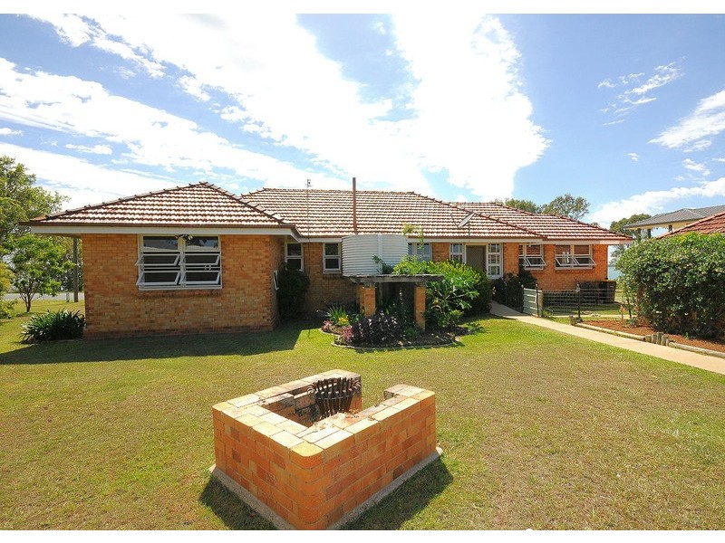 110 Esplanade, Point Vernon QLD 4655
