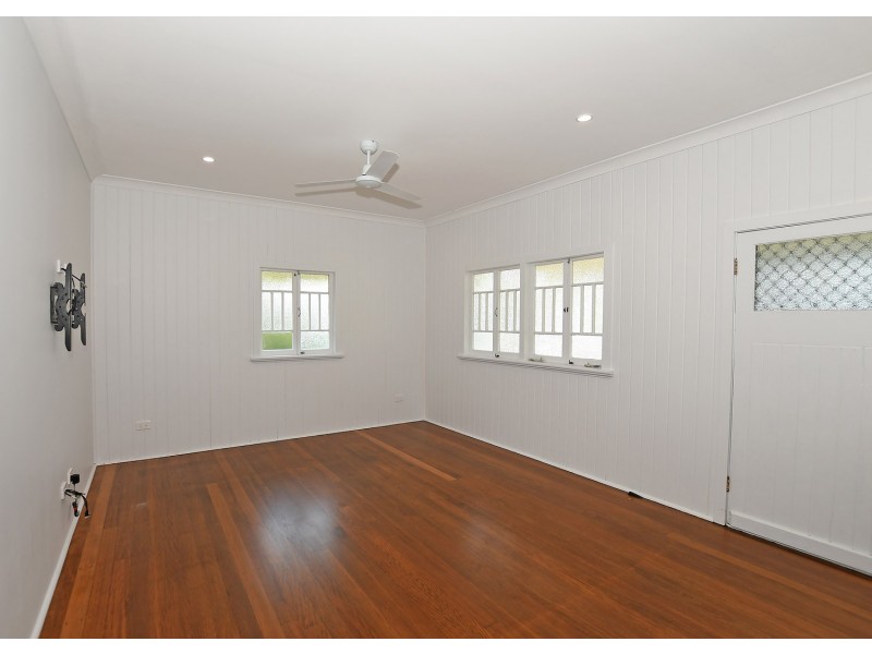13 Gossner Street, Scarness QLD 4655