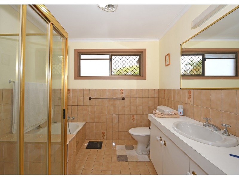 3/42-44 Pulgul Street, Urangan QLD 4655