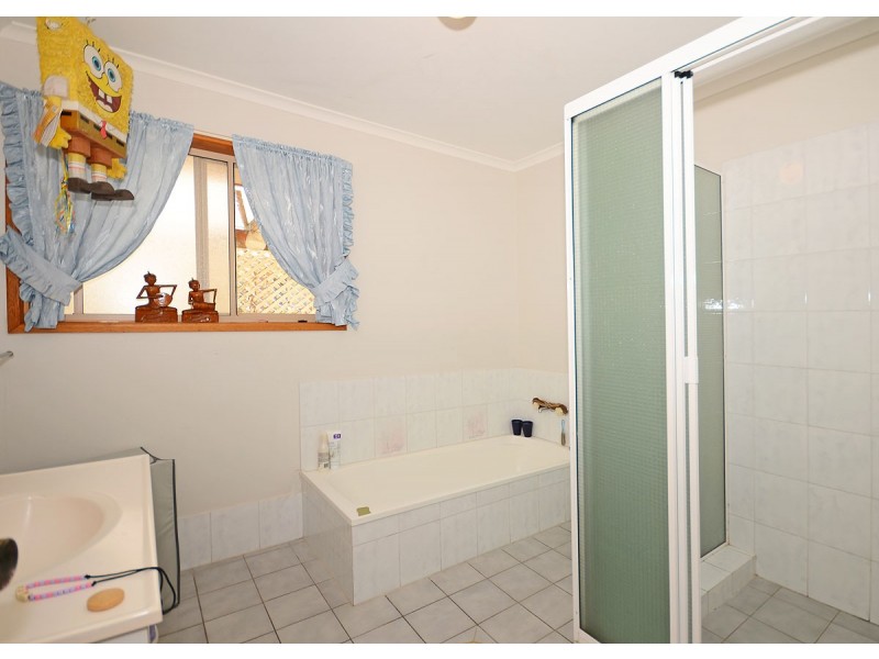 44 Haydn Drive, Kawungan QLD 4655