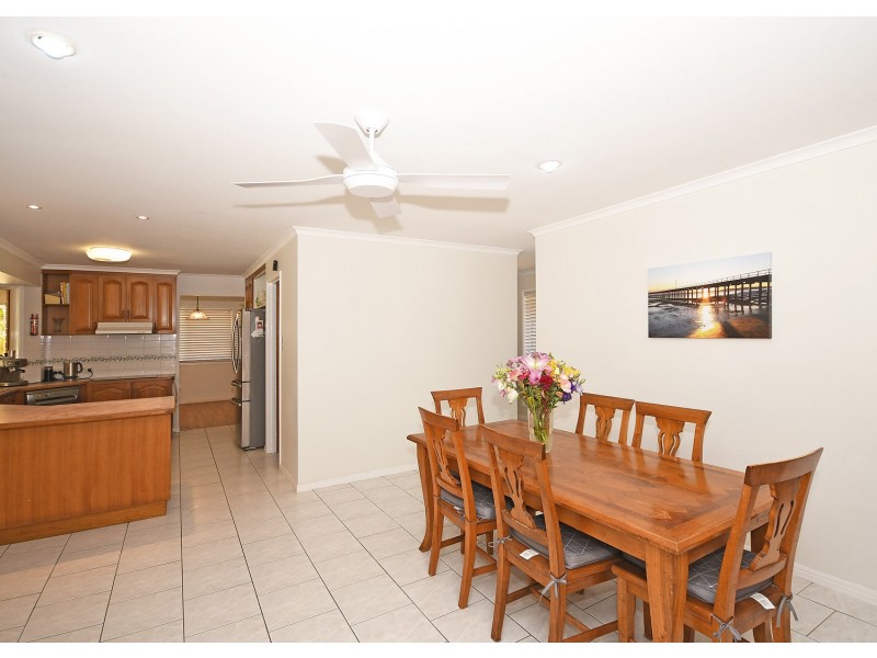 14 Windemere Road, Wondunna QLD 4655