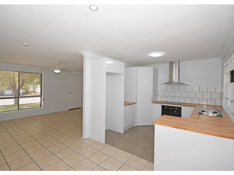 83 Pulgul Street, Urangan QLD 4655