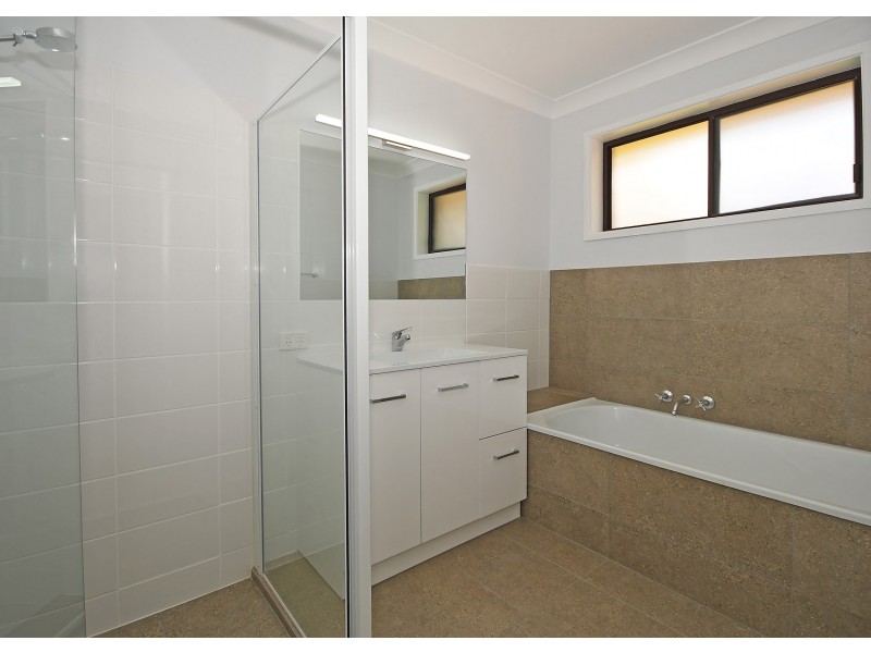 83 Pulgul Street, Urangan QLD 4655