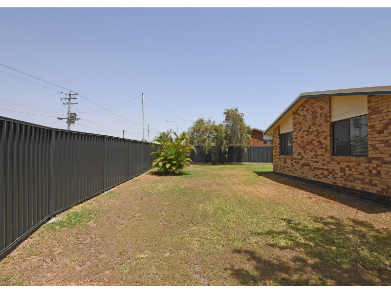 83 Pulgul Street, Urangan QLD 4655