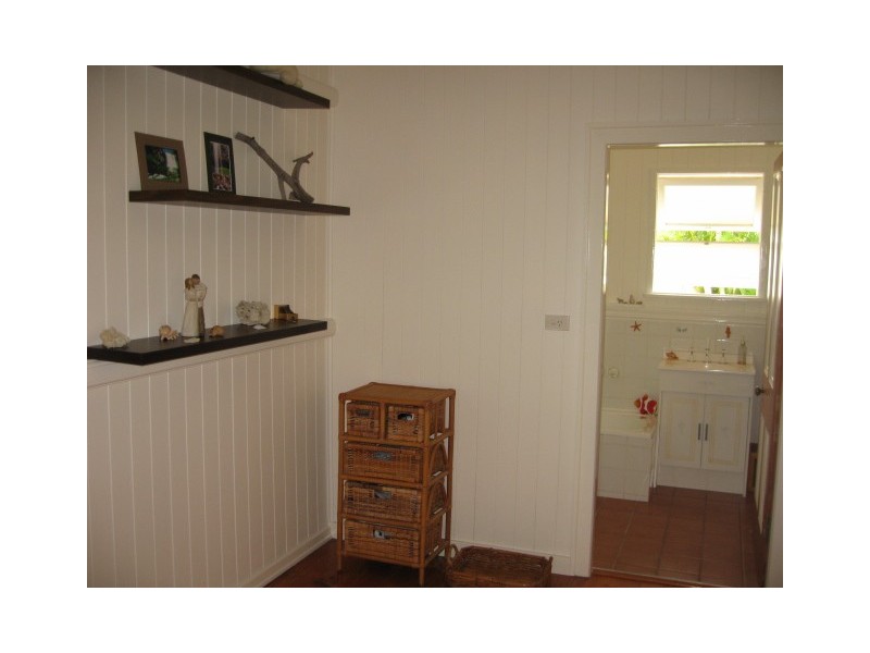 25 Robert Street, Torquay QLD 4655