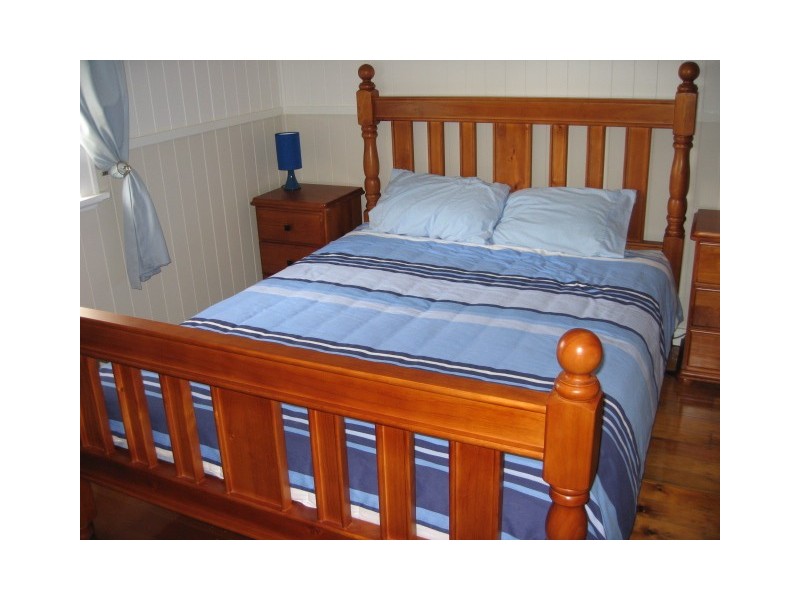 25 Robert Street, Torquay QLD 4655