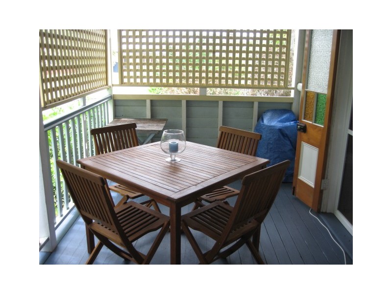 25 Robert Street, Torquay QLD 4655