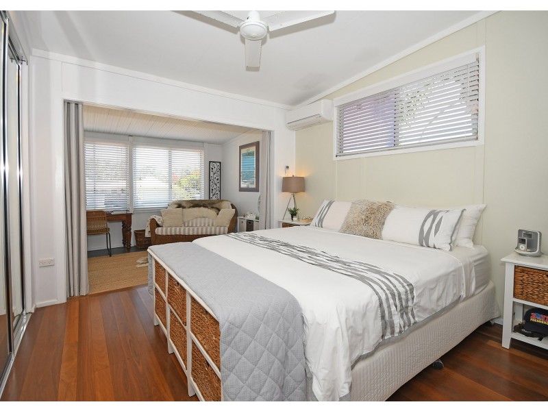 5 Helsham Street, Point Vernon QLD 4655