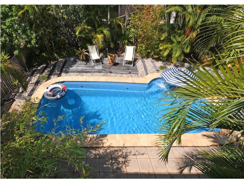 5 Helsham Street, Point Vernon QLD 4655