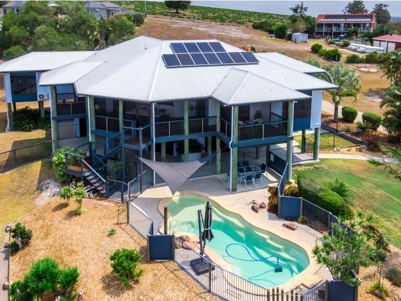 10-12 Doss Court, Urraween QLD 4655