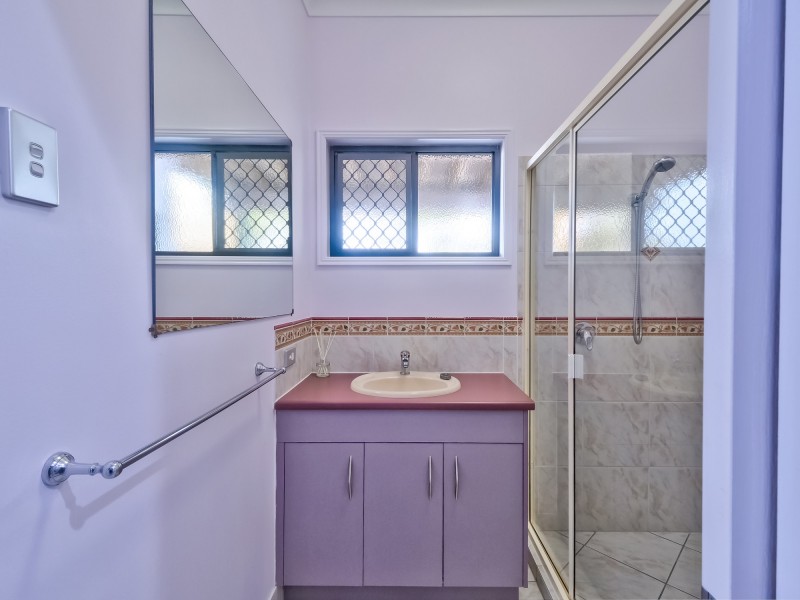 10-12 Doss Court, Urraween QLD 4655