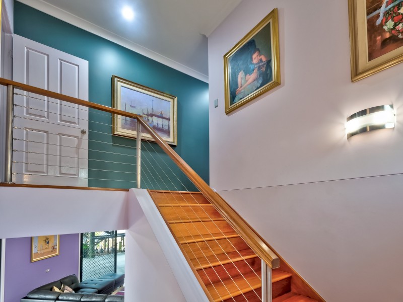 10-12 Doss Court, Urraween QLD 4655