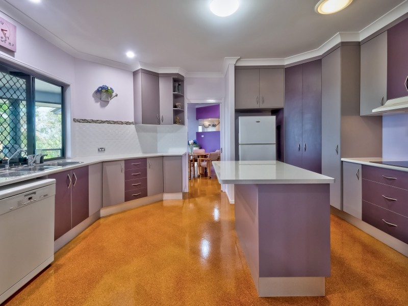 10-12 Doss Court, Urraween QLD 4655