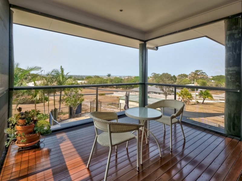 10-12 Doss Court, Urraween QLD 4655