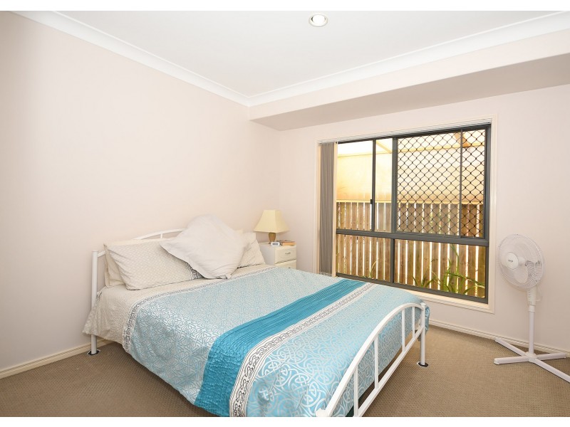 5 Lancaster Circuit, Urraween QLD 4655