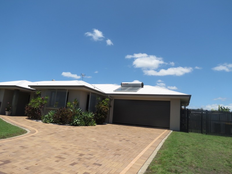 5 Lancaster Circuit, Urraween QLD 4655