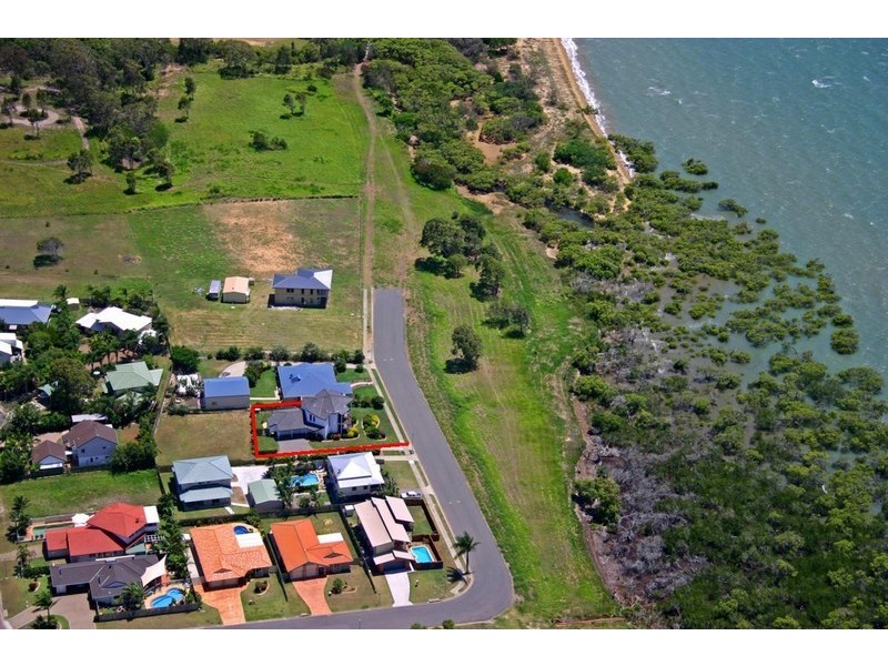 684 Esplanade, Urangan QLD 4655