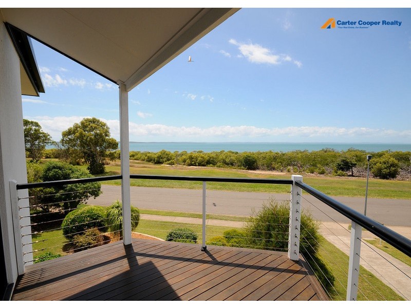 684 Esplanade, Urangan QLD 4655