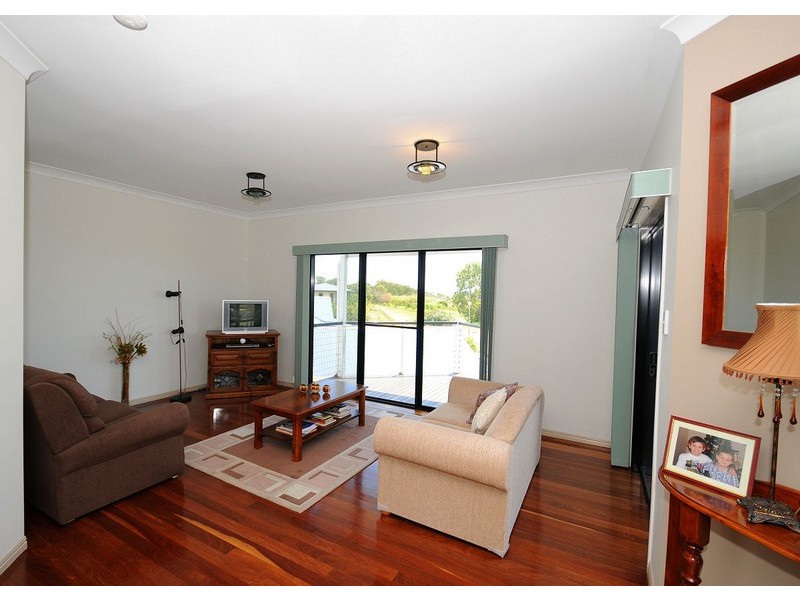 684 Esplanade, Urangan QLD 4655