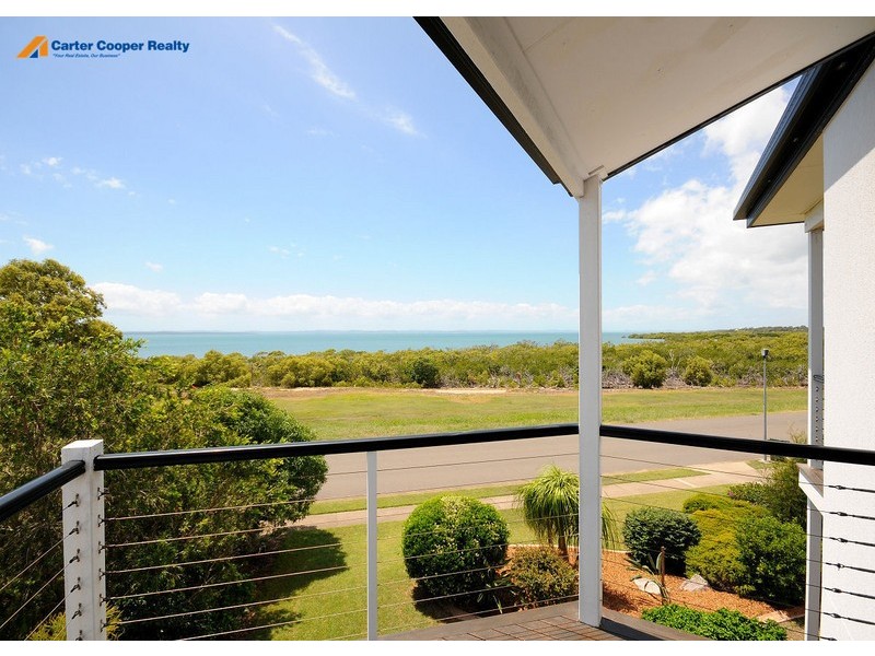 684 Esplanade, Urangan QLD 4655