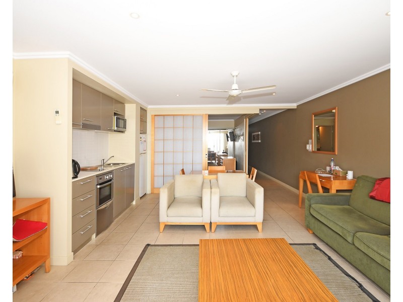 318/569 Esplanade, Urangan QLD 4655