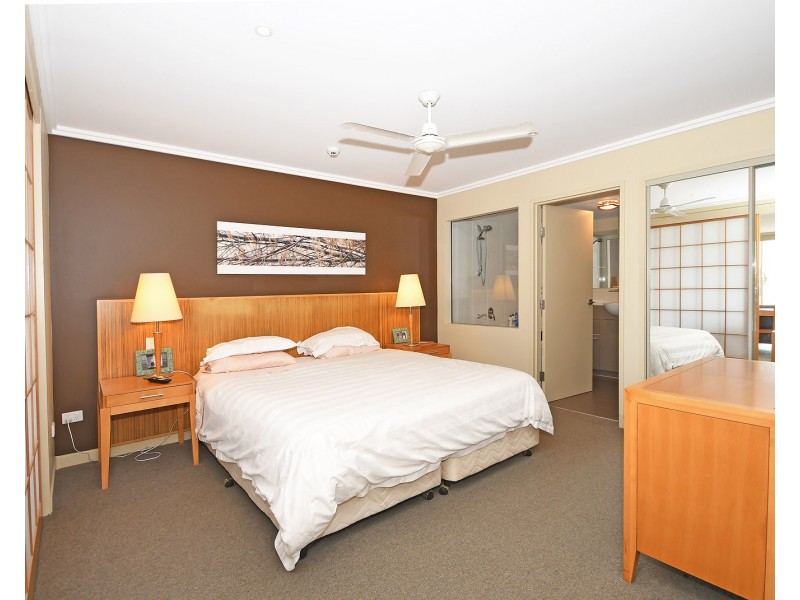 318/569 Esplanade, Urangan QLD 4655