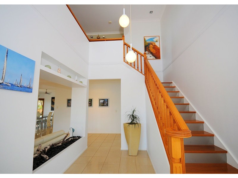 16 Dayman Street, Urangan QLD 4655