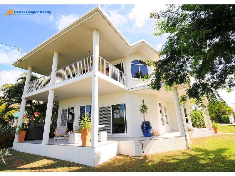 16 Dayman Street, Urangan QLD 4655