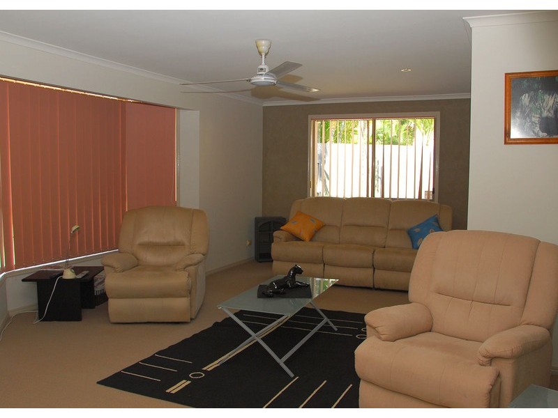 3 Royal Drive, Kawungan QLD 4655