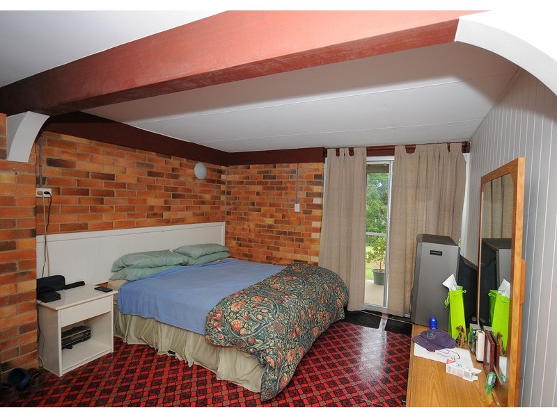 24 Moonbi Street, Scarness QLD 4655