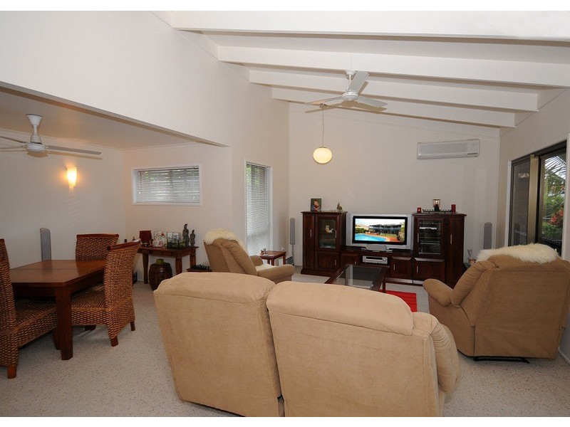 22 Moonbi Street, Scarness QLD 4655