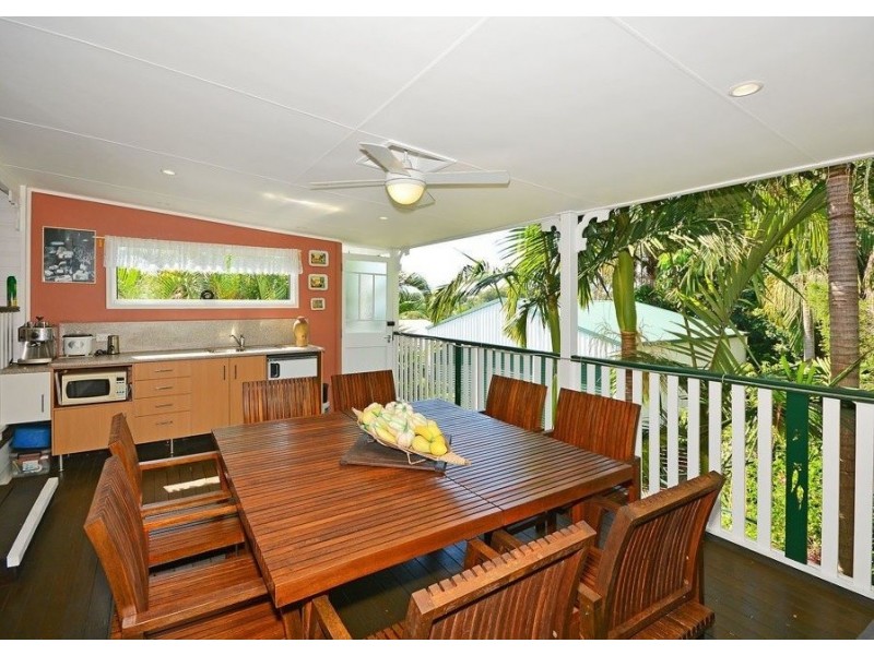 22 Craig Crescent, Pialba QLD 4655