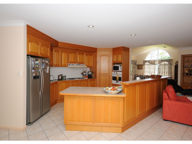 33 Mant St, Point Vernon QLD 4655