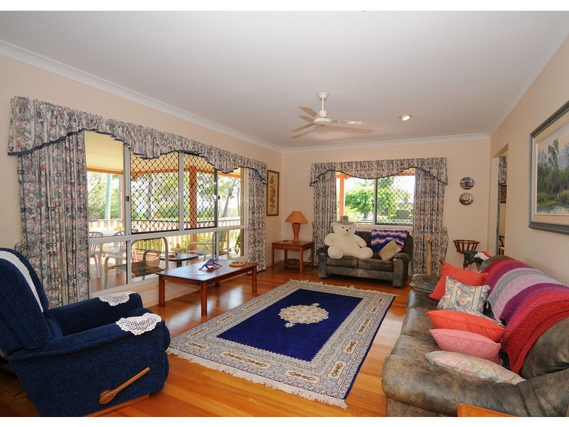 33 Mant St, Point Vernon QLD 4655