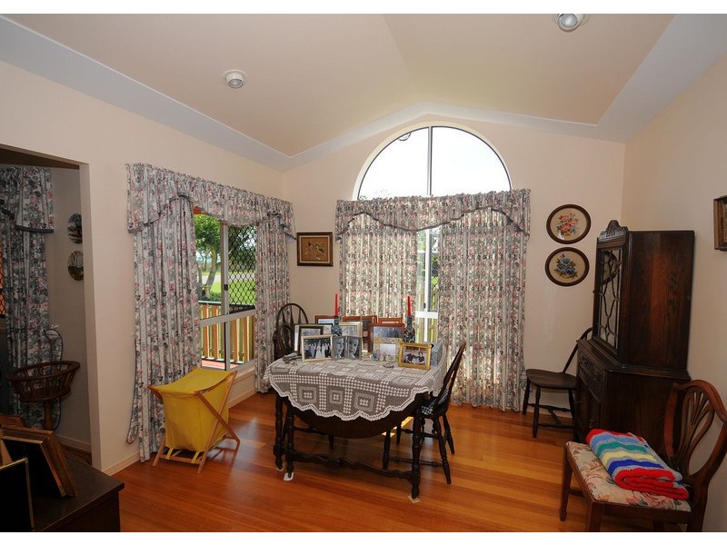 33 Mant St, Point Vernon QLD 4655