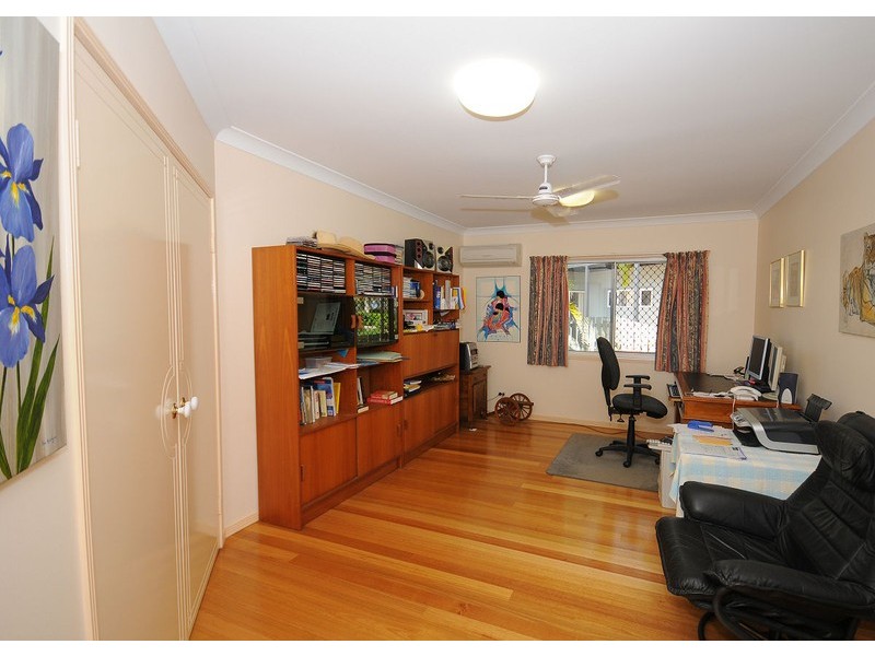 33 Mant St, Point Vernon QLD 4655