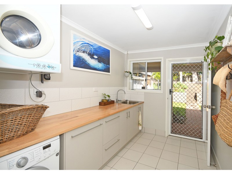 66 Valfern Court, Dundowran QLD 4655