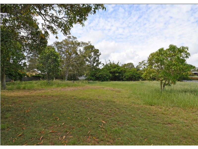 13 Truro Street, Torquay QLD 4655