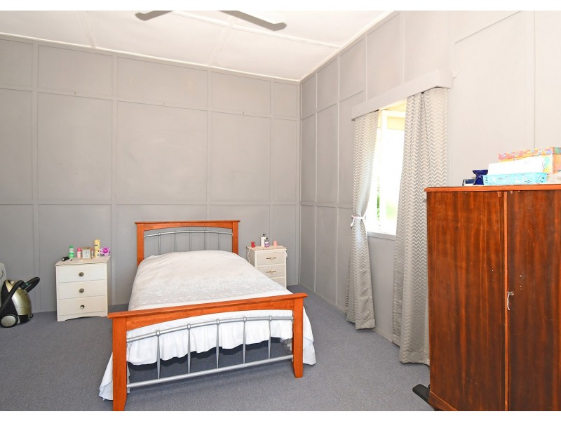 13 Truro Street, Torquay QLD 4655