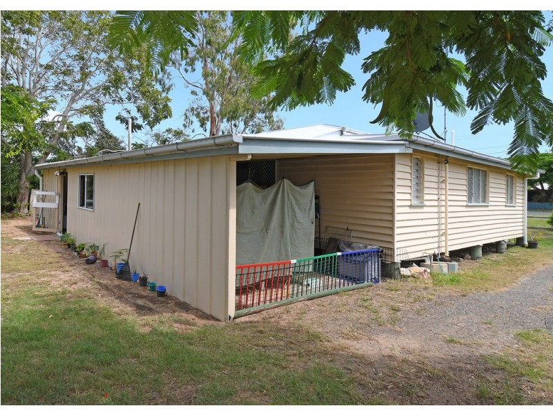 13 Truro Street, Torquay QLD 4655