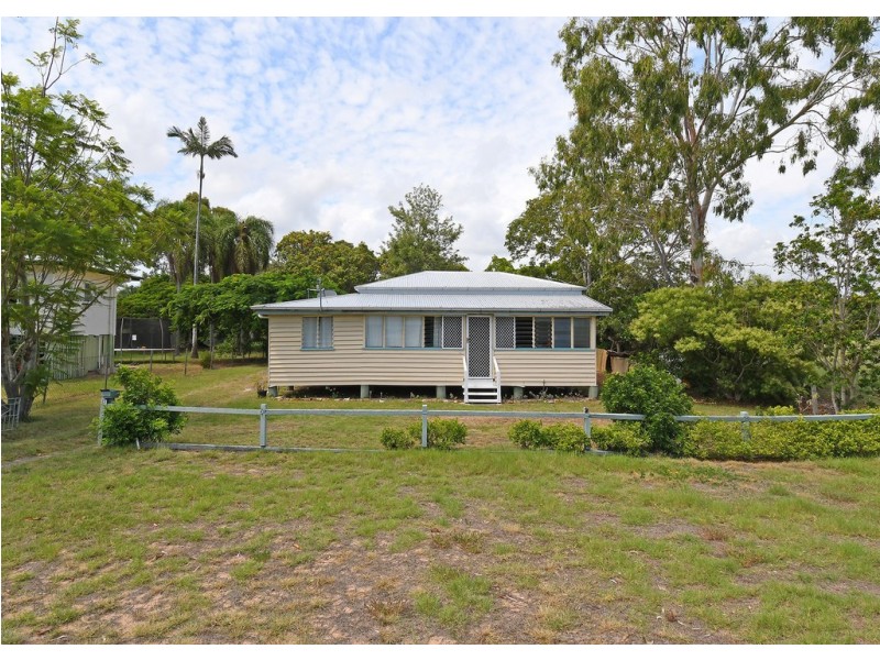 13 Truro Street, Torquay QLD 4655